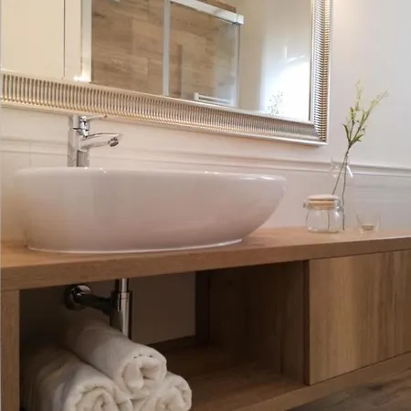 Partyzanske Namesti 3 Апартаменты *